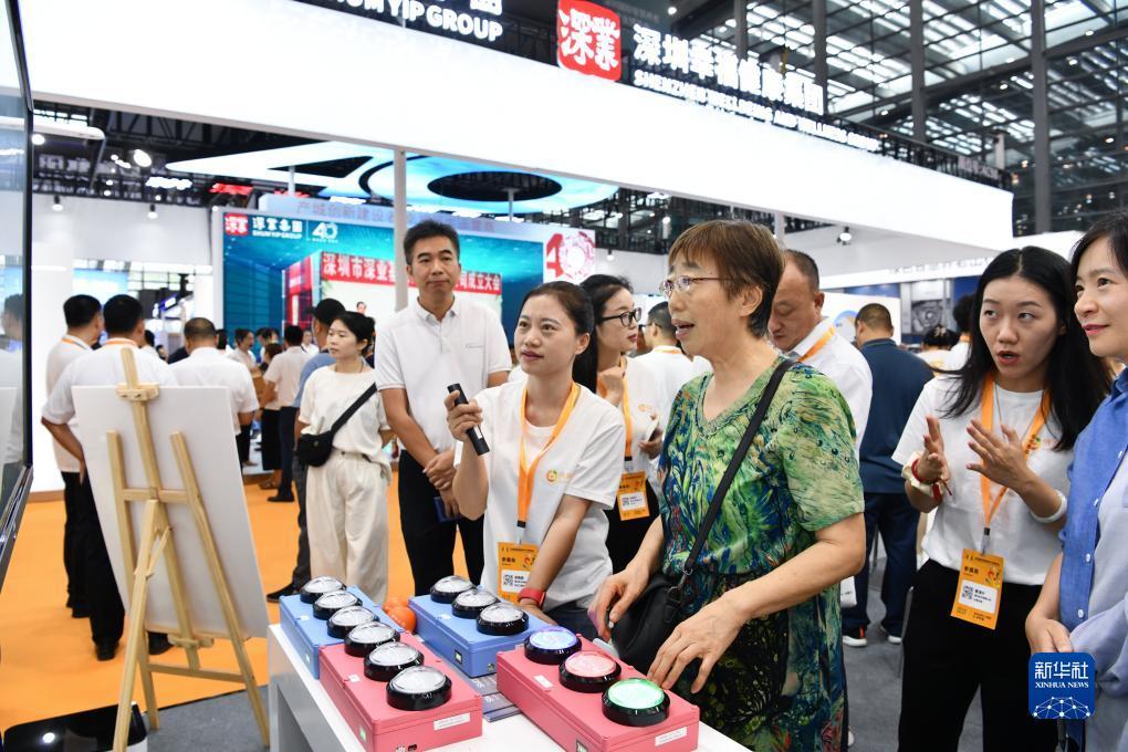 澳洲皇冠因为专业所以值得信赖